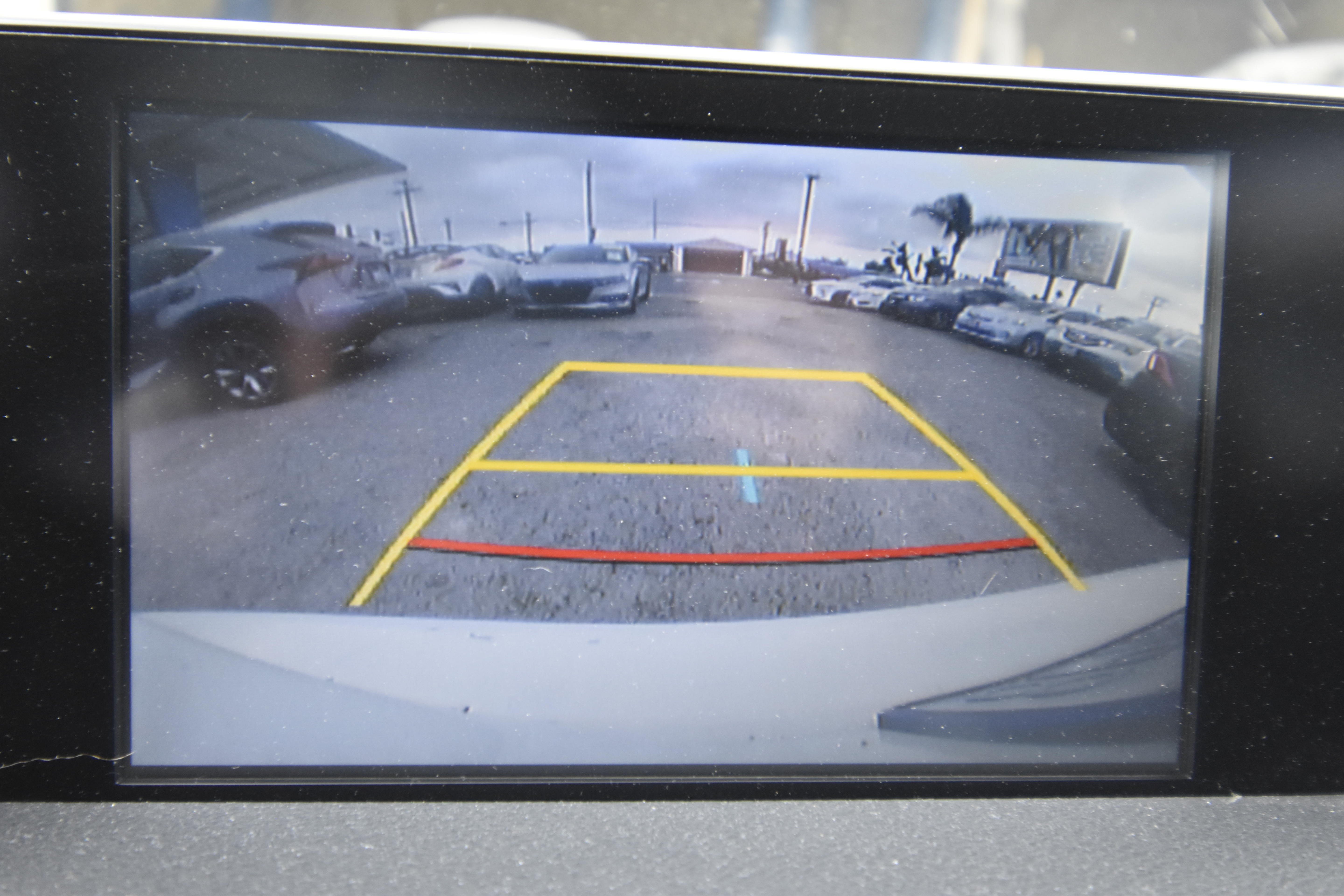 Used 2017 Lexus CT 200h w/ Navigation System Package FWD image 13