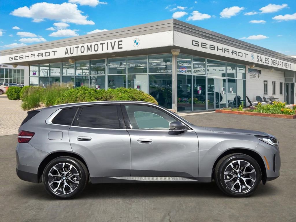 Certified 2025 BMW X3 xDrive30i w/ Premium Package image 4