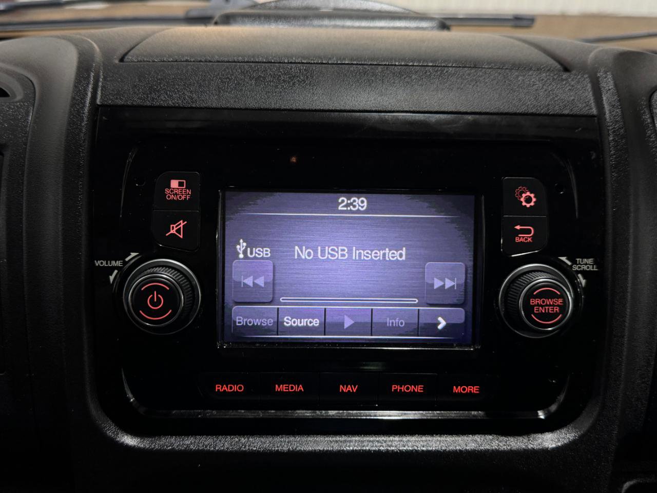 Used 2021 RAM ProMaster 1500 FWD image 25