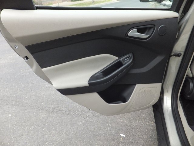 Used 2015 Ford Focus Electric Hatchback FWD image 15