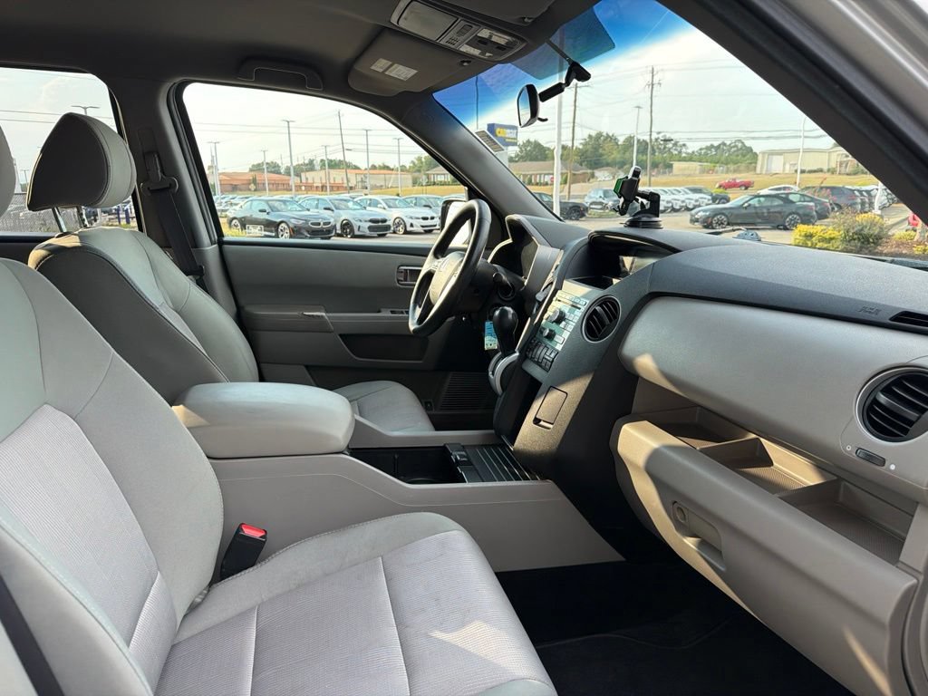 Used 2011 Honda Pilot EX image 25