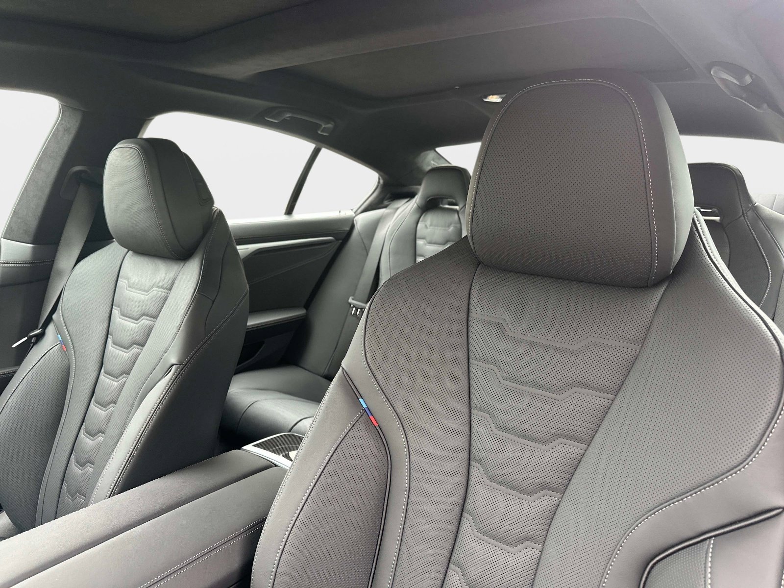 New 2026 BMW M850i xDrive image 19