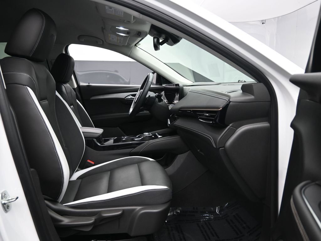 Used 2024 Buick Envision Sport Touring image 29