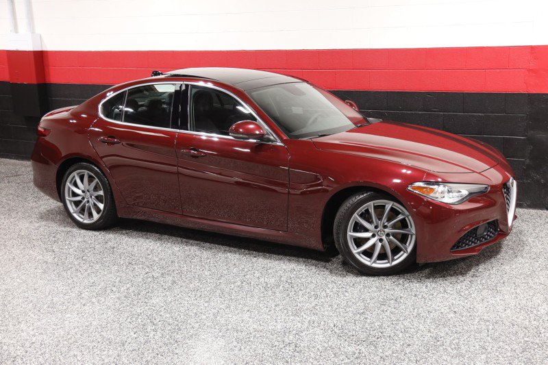 Used 2017 Alfa Romeo Giulia w/ Cold Weather Package RWD image 2