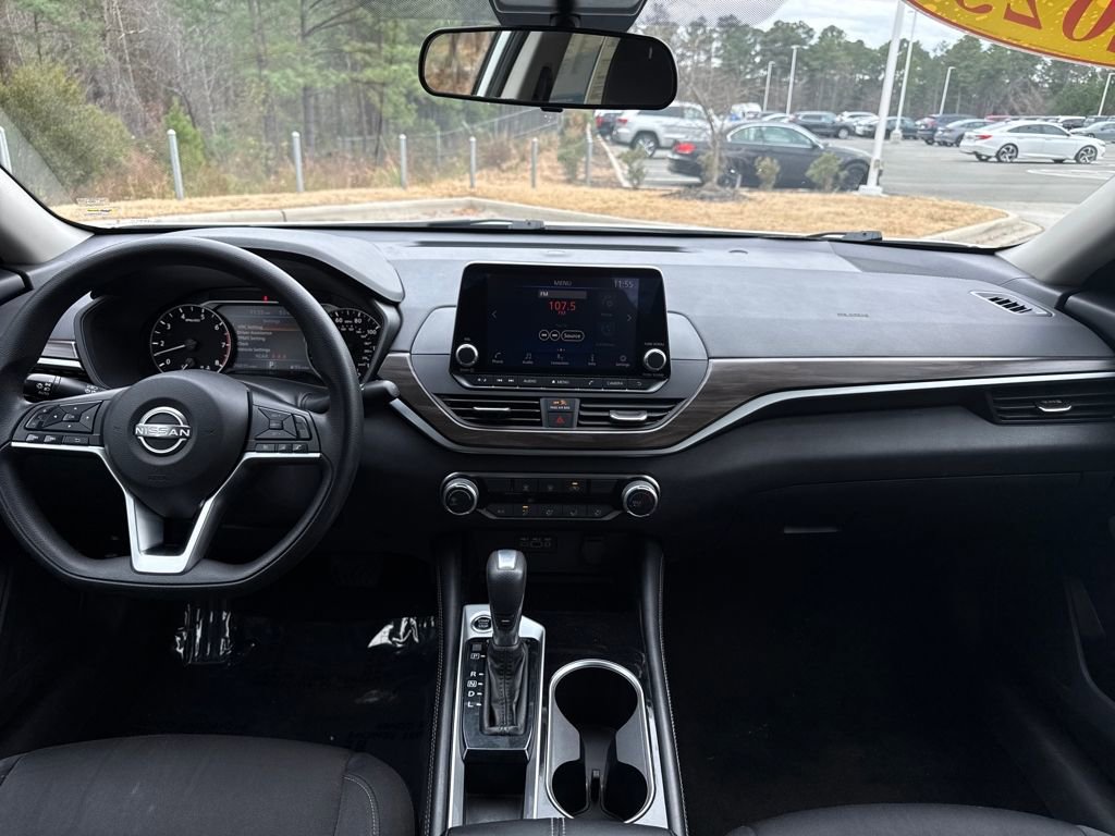 Used 2023 Nissan Altima 2.5 SV image 16
