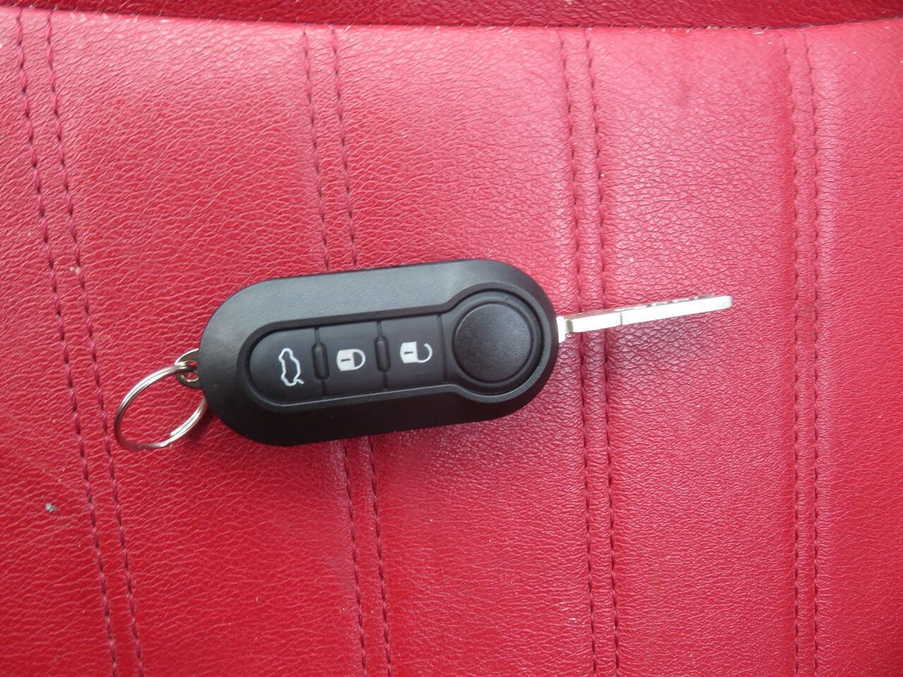 Used 2012 FIAT 500 Lounge w/ Luxury Leather Pkg image 24