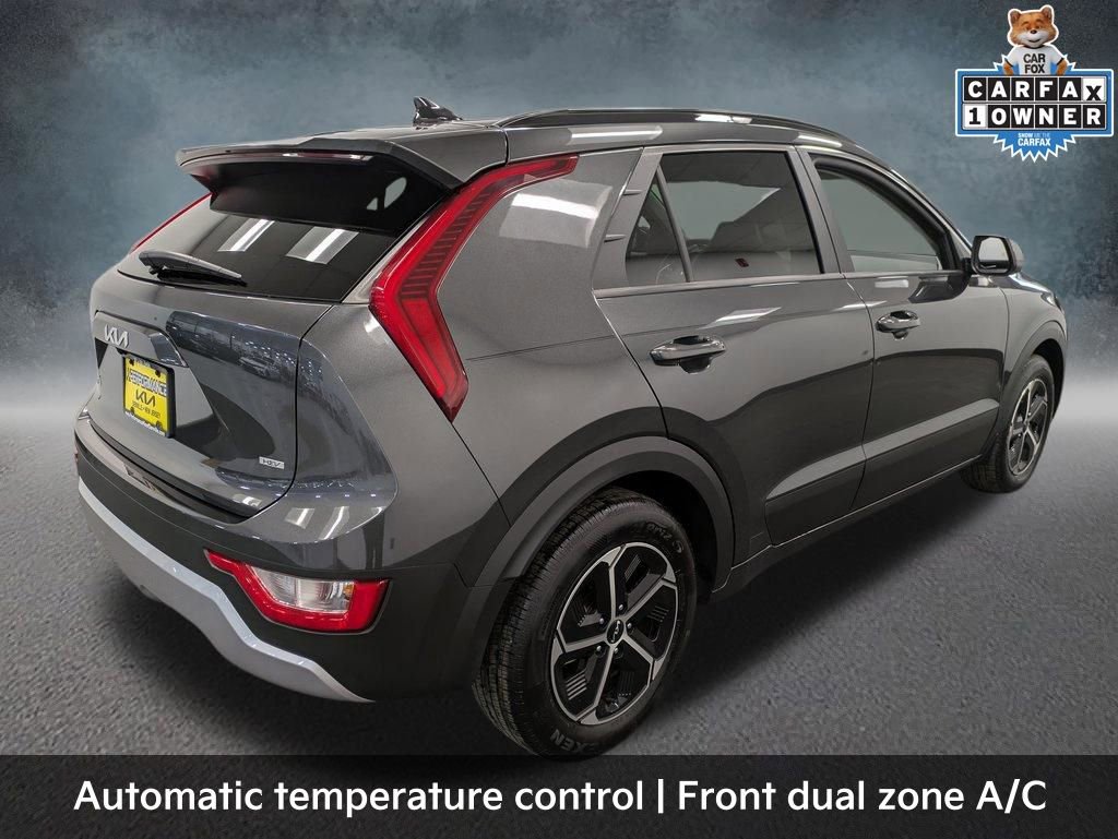 Used 2024 Kia Niro LX image 5