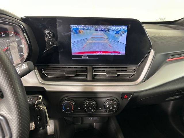 Used 2024 Chevrolet Trax RS w/ Driver Confidence Package image 22