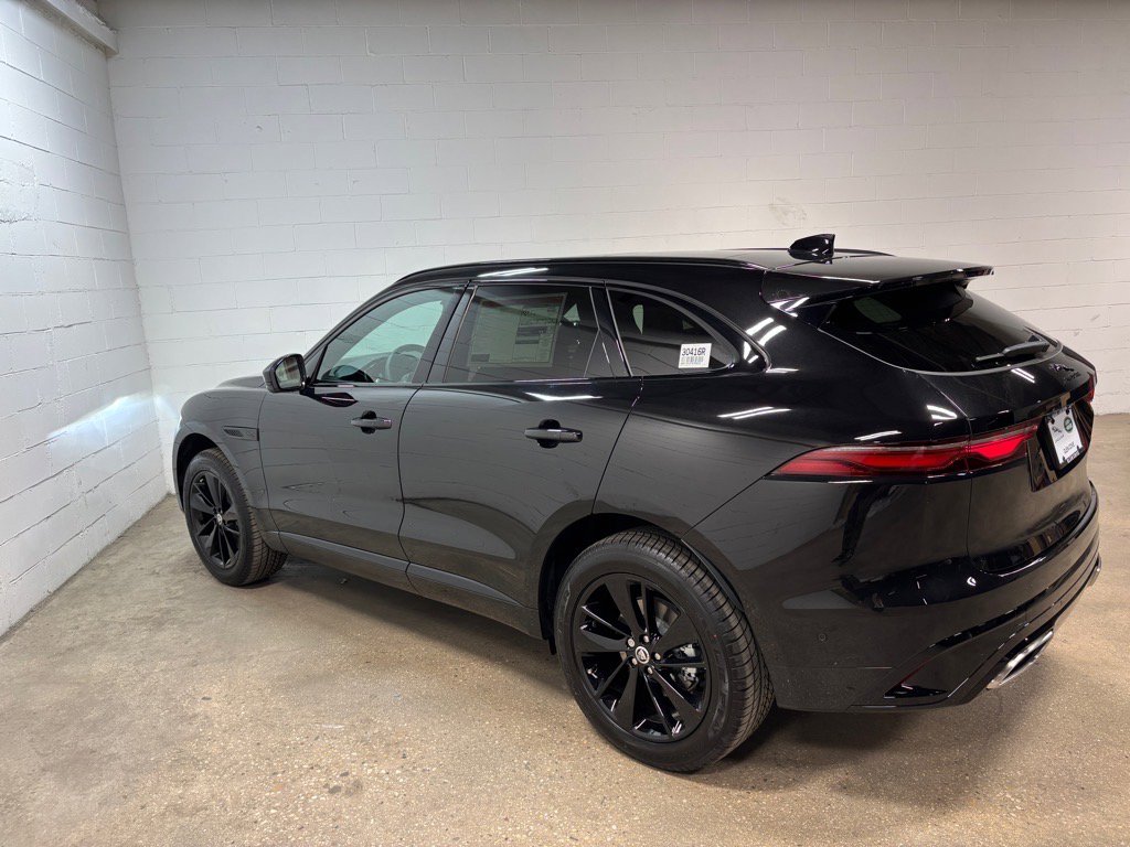 New 2026 Jaguar F-PACE R-Dynamic S image 10