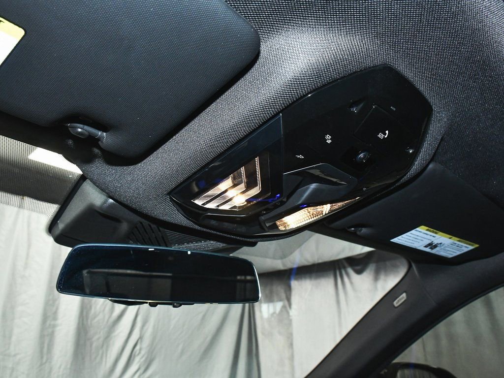 Used 2025 BMW i5 M60 w/ Executive Package image 51