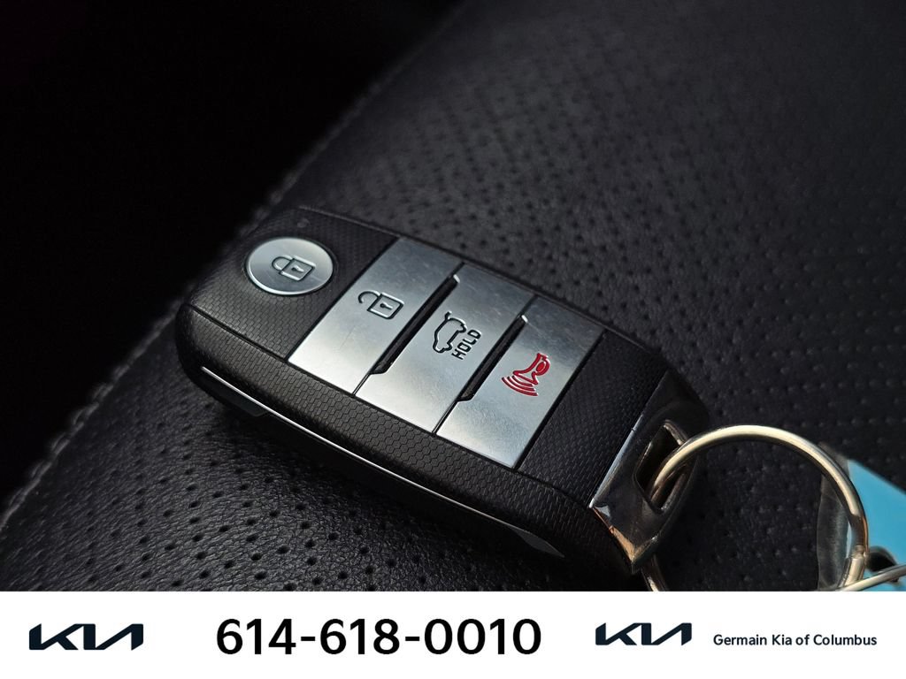 Used 2017 Kia Sorento EX w/ EX Premium Package AWD/4WD image 34