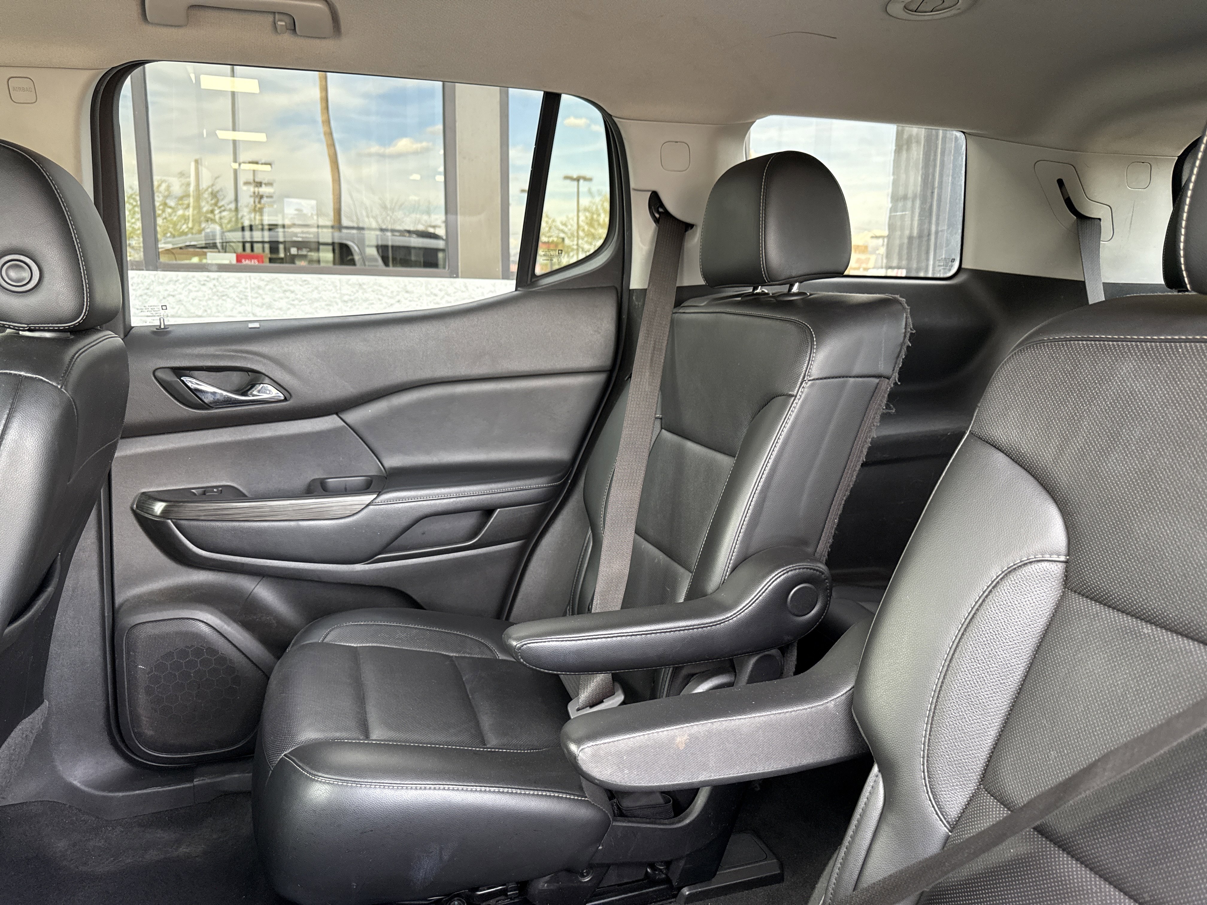 Used 2020 GMC Acadia SLT image 51