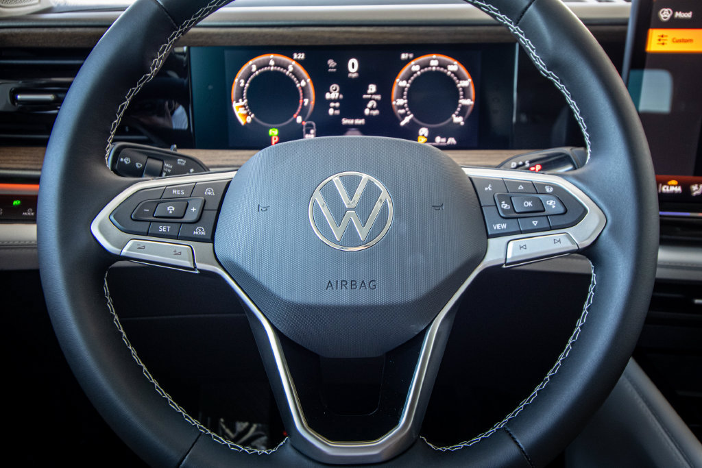 New 2027 Volkswagen Atlas SE FWD image 36