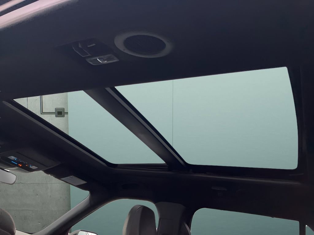 Used 2020 Ford Explorer ST w/ Premium Technology Package image 31