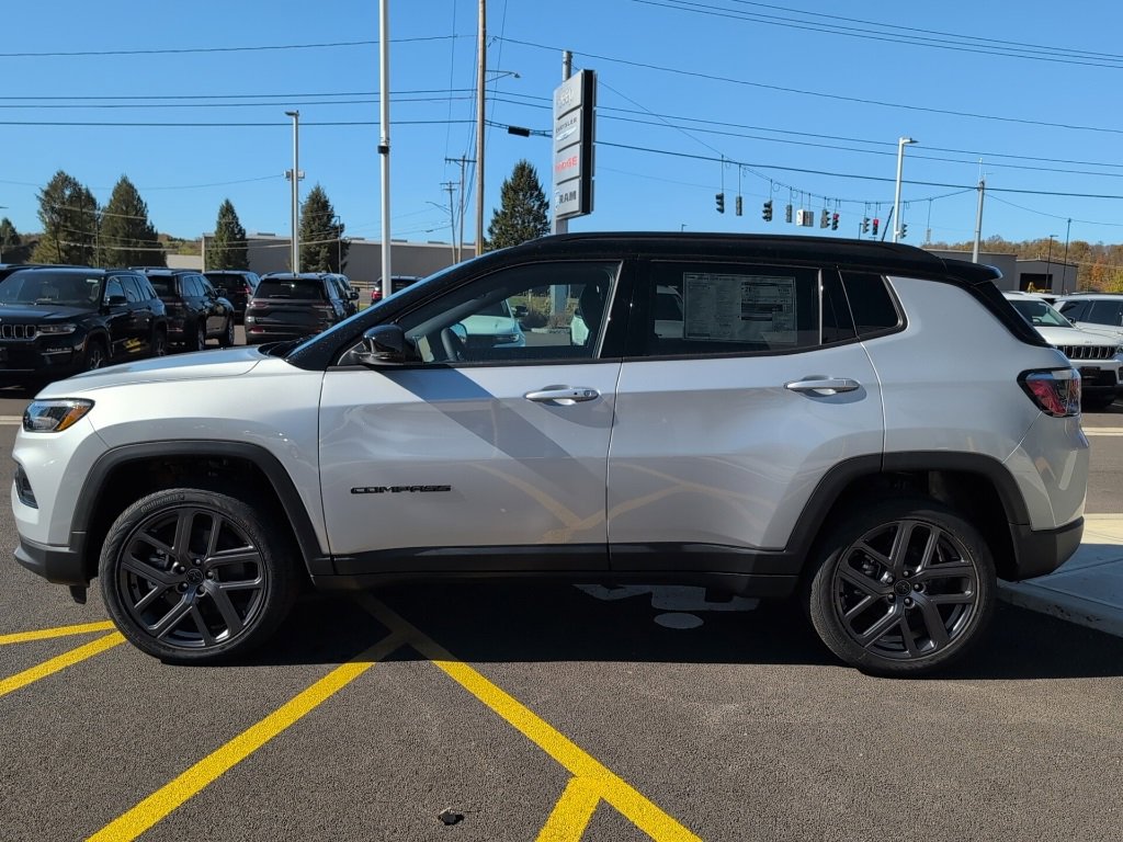 New 2026 Jeep Compass Limited image 5