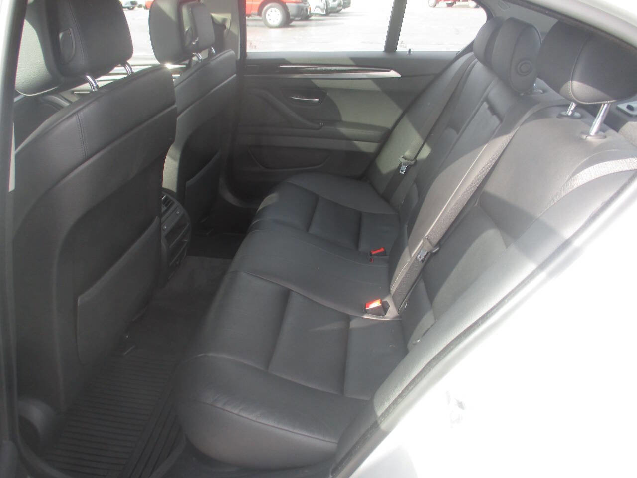 Used 2011 BMW 535i xDrive Sedan image 5