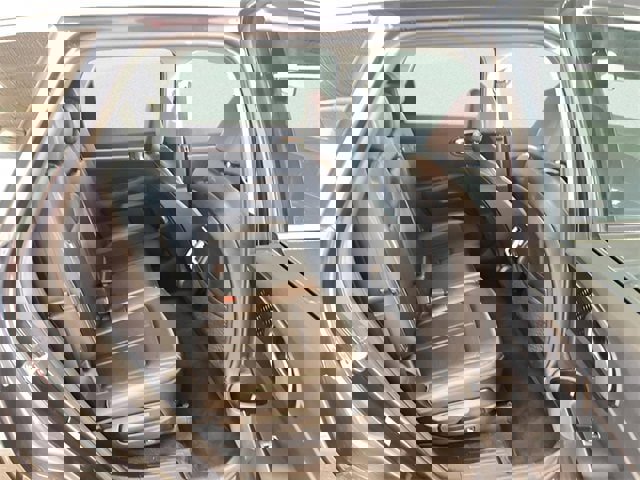 Used 2024 Kia Sorento S image 10