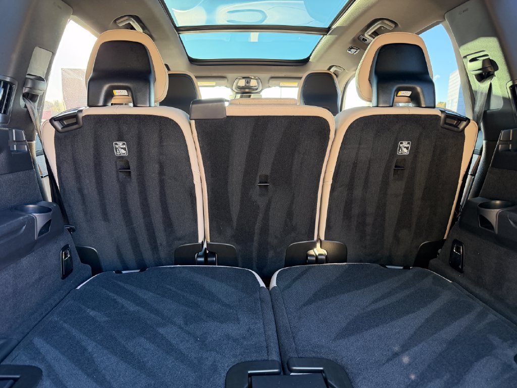 Certified 2026 Volvo XC90 B6 Plus w/ Protection Package Premier AWD/4WD image 31