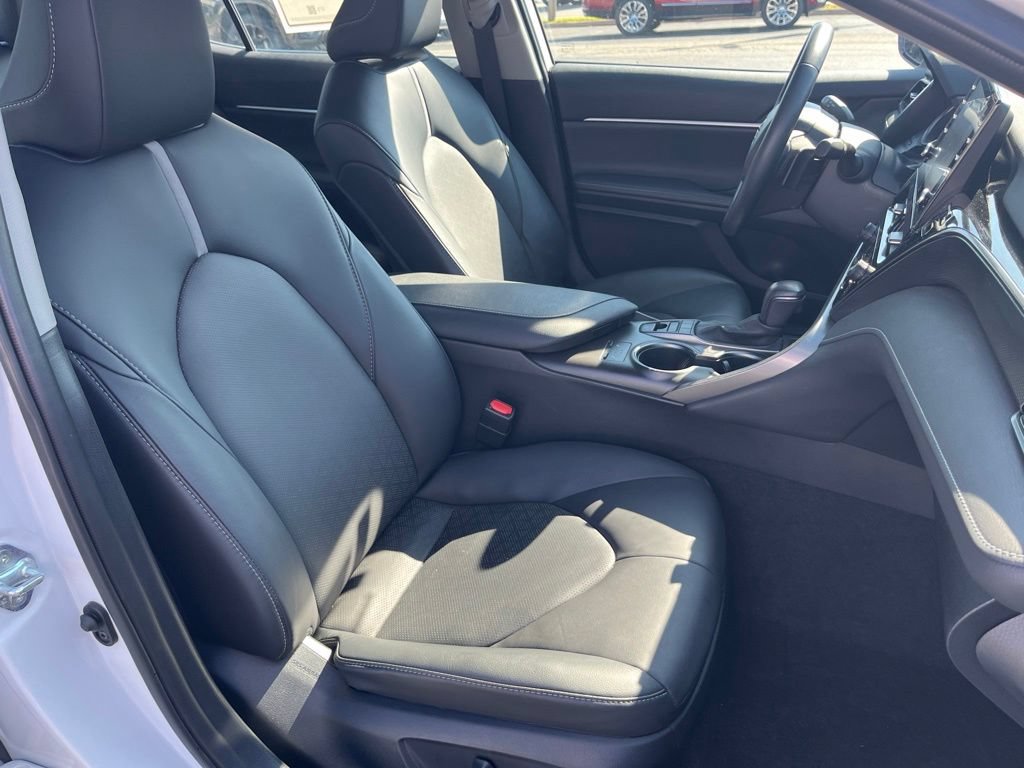 Used 2023 Toyota Camry XSE w/ Navigation Package FWD image 2