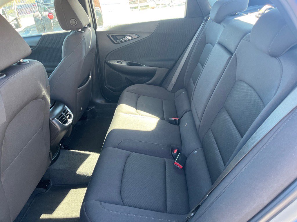 Used 2024 Chevrolet Malibu LT image 19