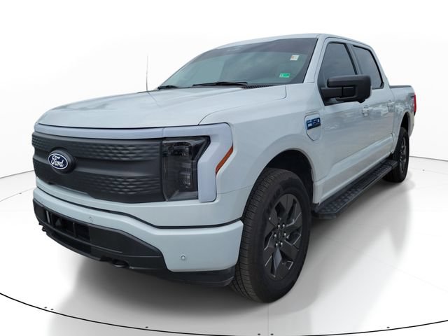 Used 2025 Ford F150 Lightning Flash AWD/4WD image 4