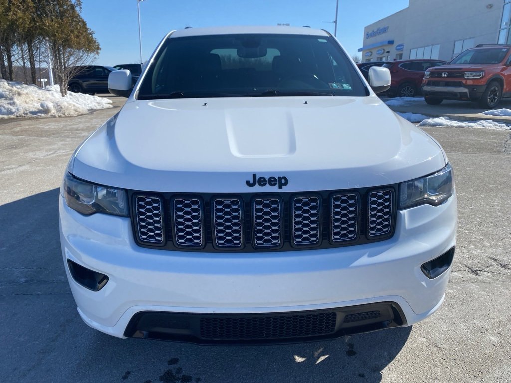 Used 2018 Jeep Grand Cherokee Altitude image 8