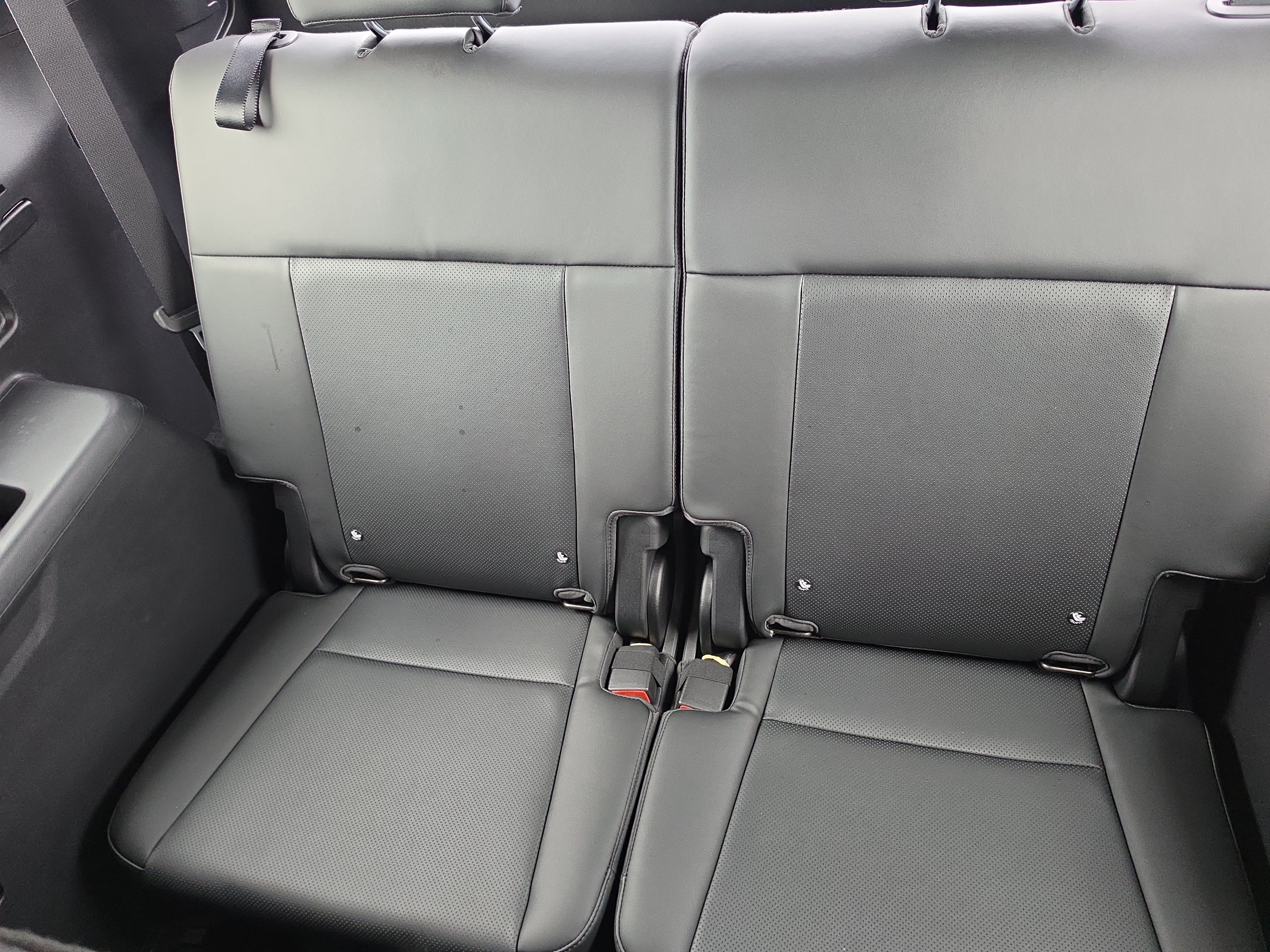 Used 2025 Hyundai Santa Fe SEL FWD image 18