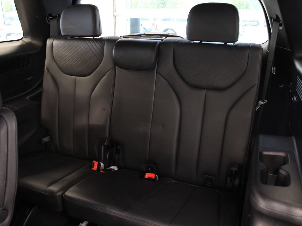 Used 2023 Hyundai Palisade SEL FWD image 34
