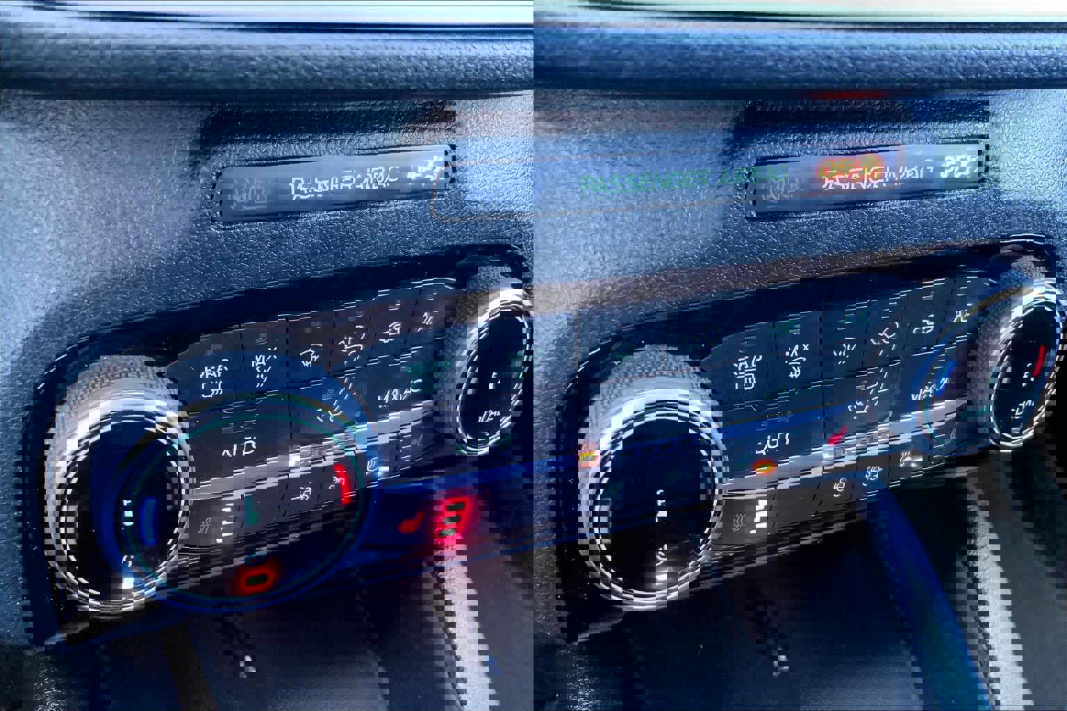 Used 2022 Ford Escape SEL w/ Technology Package image 34