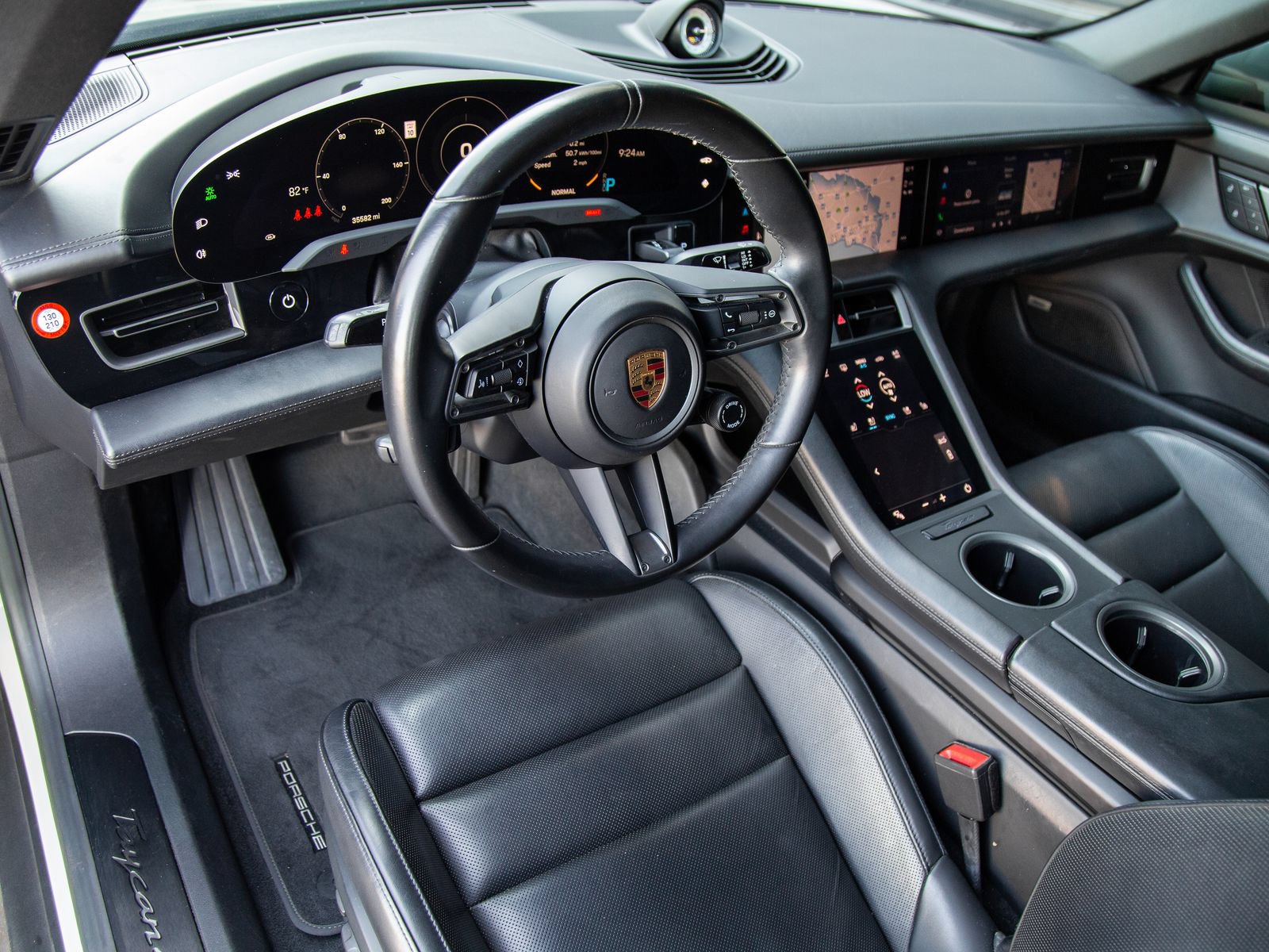 Certified 2022 Porsche Taycan 4S AWD/4WD image 4