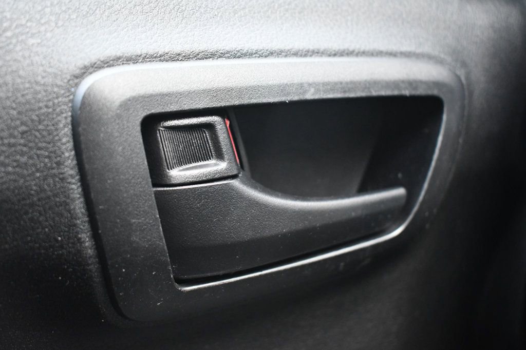 Used 2021 Toyota Tacoma SR5 w/ Trail Edition image 41