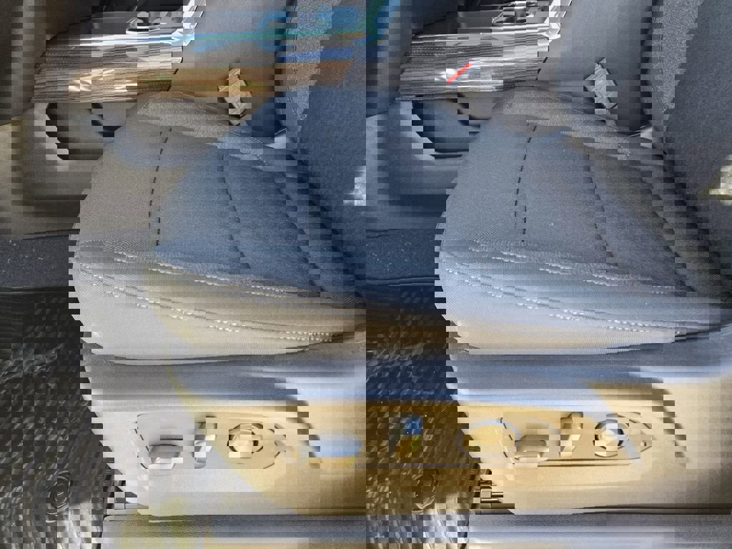 New 2026 Chevrolet Silverado 2500 LT w/ Convenience Package image 24