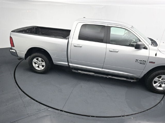 Used 2019 RAM 1500 Classic SLT AWD/4WD image 30