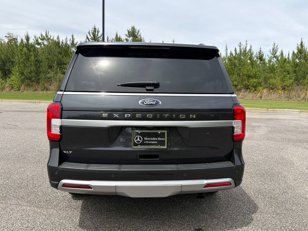 Used 2024 Ford Expedition XLT image 21