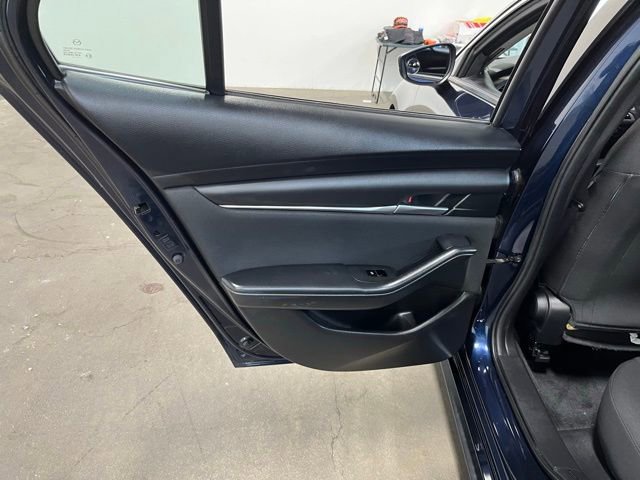 Used 2021 MAZDA MAZDA3 s FWD image 19