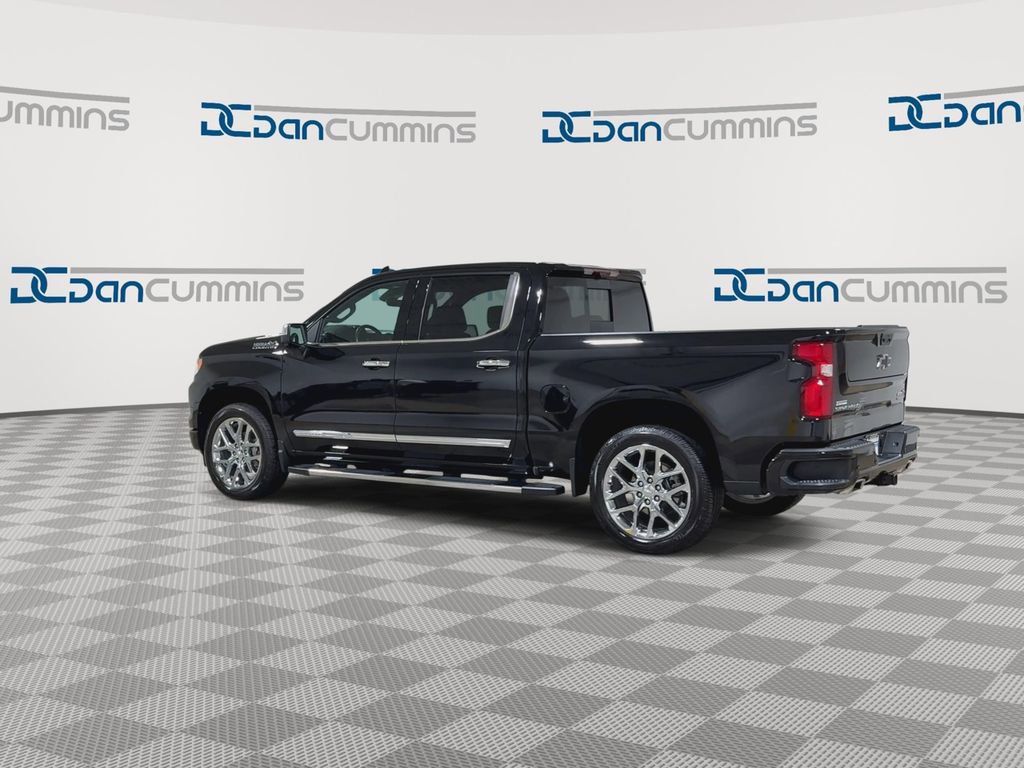 Used 2024 Chevrolet Silverado 1500 High Country w/ Technology Package AWD/4WD image 7