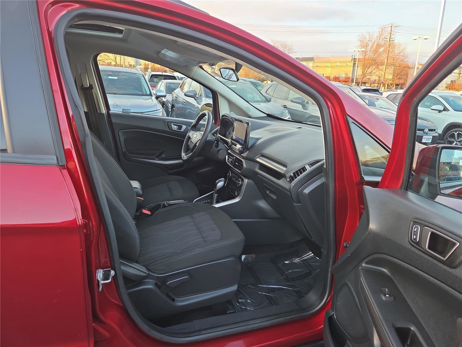 Used 2021 Ford EcoSport SE w/ SE Convenience Package image 29