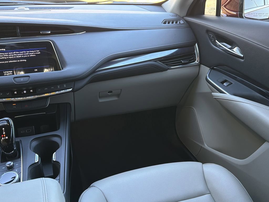 Certified 2023 Cadillac XT4 Luxury image 23