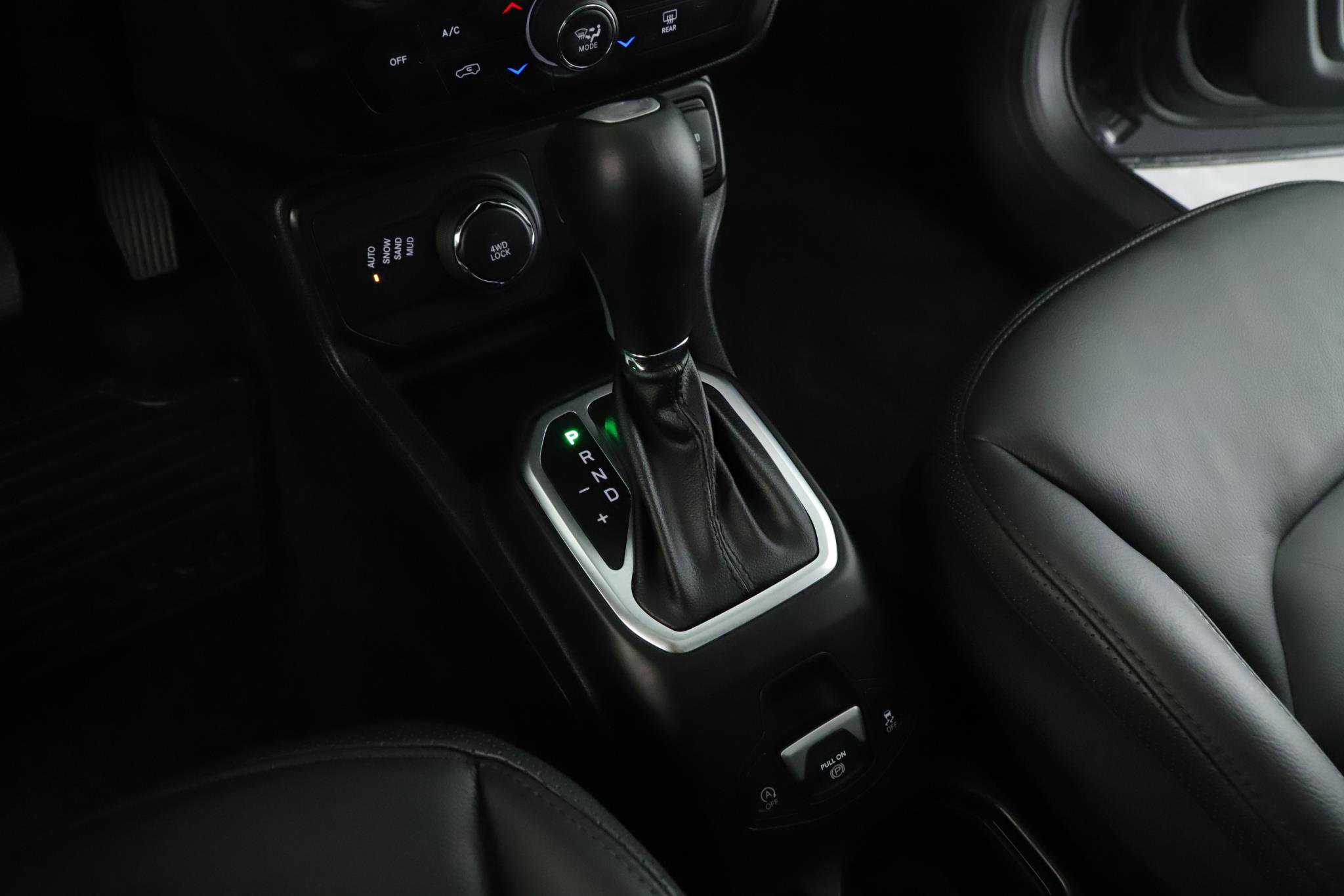 Used 2023 Jeep Renegade Limited w/ Sun/Sound Group image 16