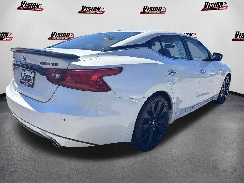 Used 2018 Nissan Maxima SR w/ Midnight Edition FWD image 5