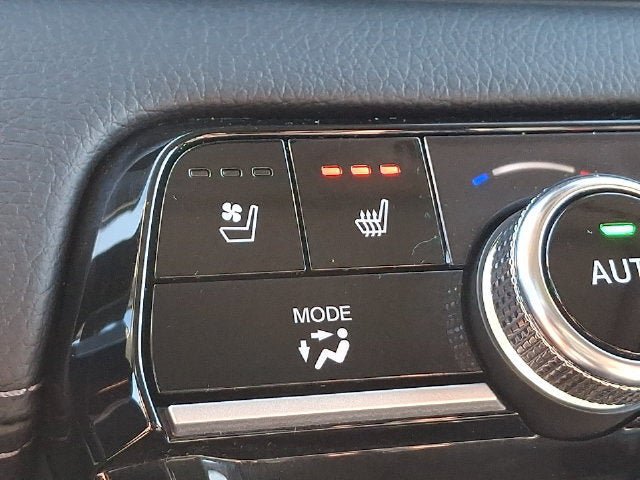Used 2023 Honda Pilot Elite image 25