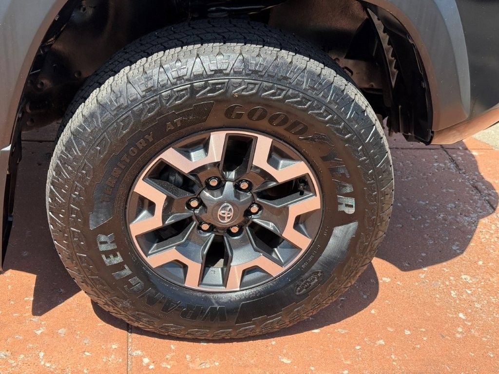 Used 2023 Toyota Tacoma TRD Off-Road AWD/4WD image 9