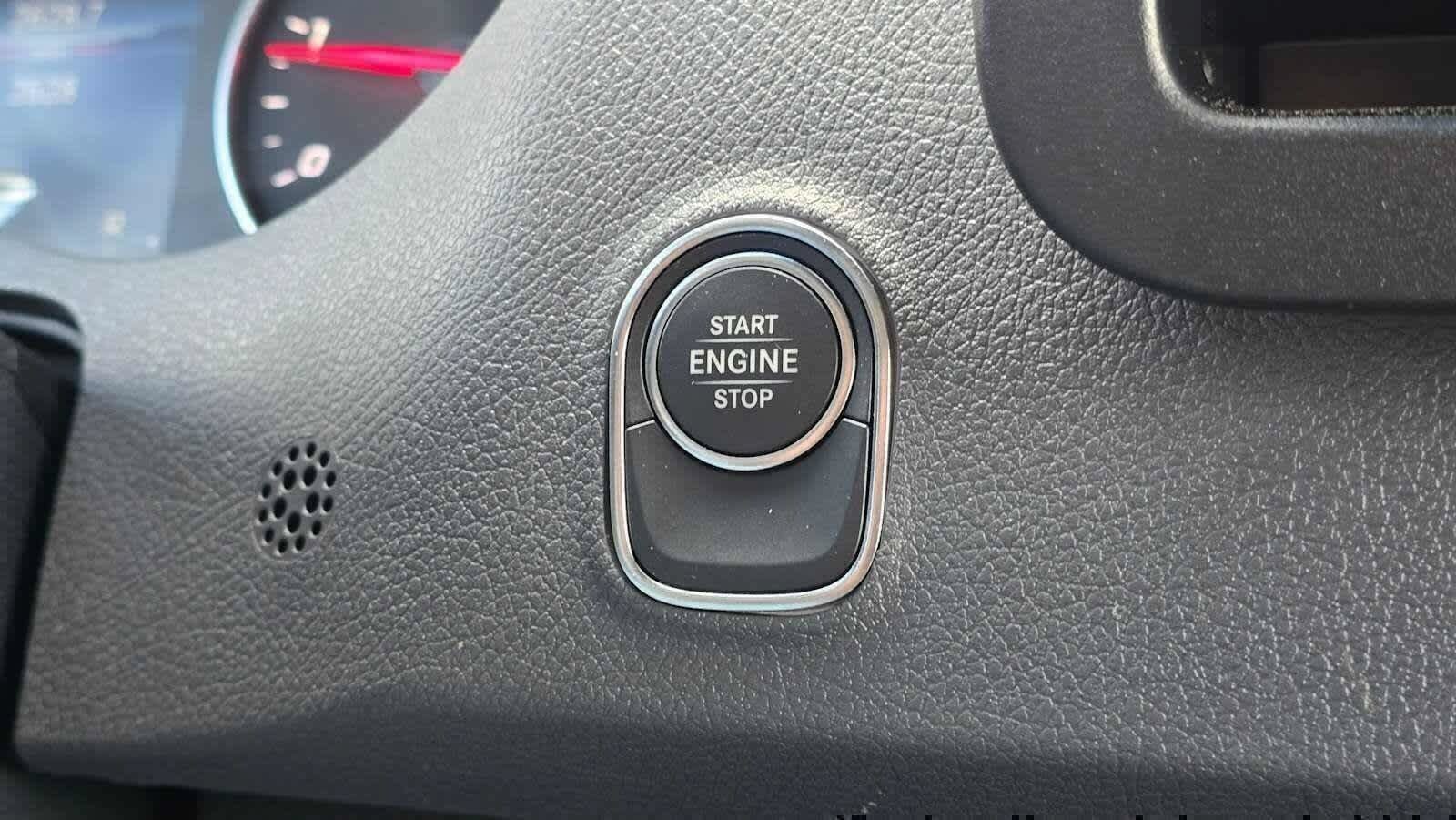 Used 2025 Mercedes-Benz Sprinter 2500 image 37