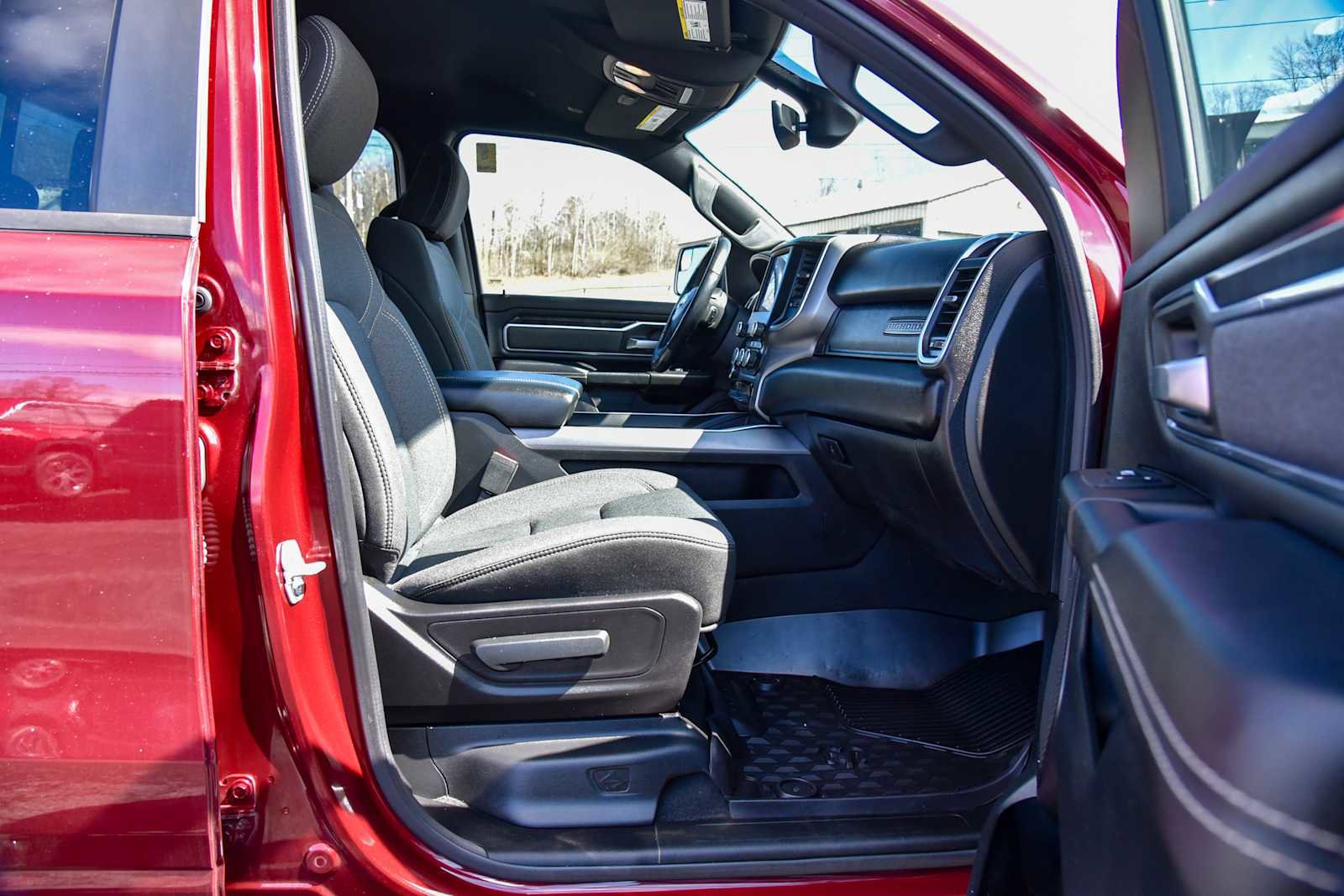 Certified 2019 RAM 1500 Big Horn AWD/4WD image 9