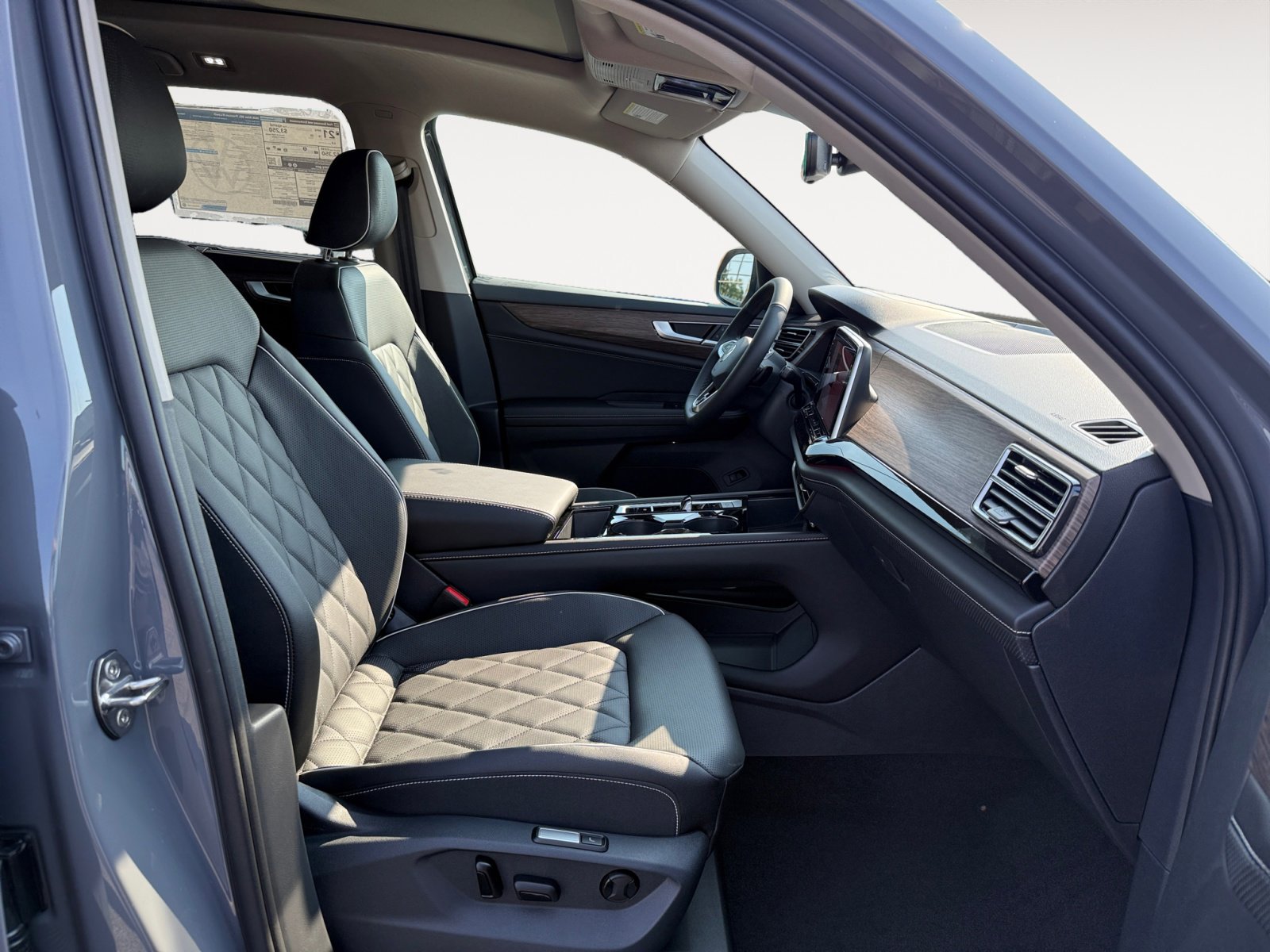 New 2026 Volkswagen Atlas SEL Premium R-Line image 19