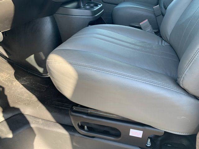 New 2024 GMC Savana 4500 w/ Power Convenience Package RWD image 23