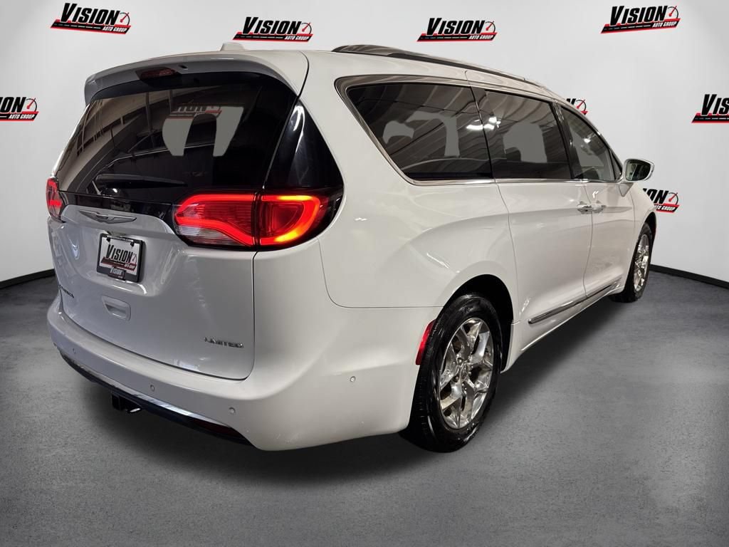Used 2019 Chrysler Pacifica Limited FWD image 5