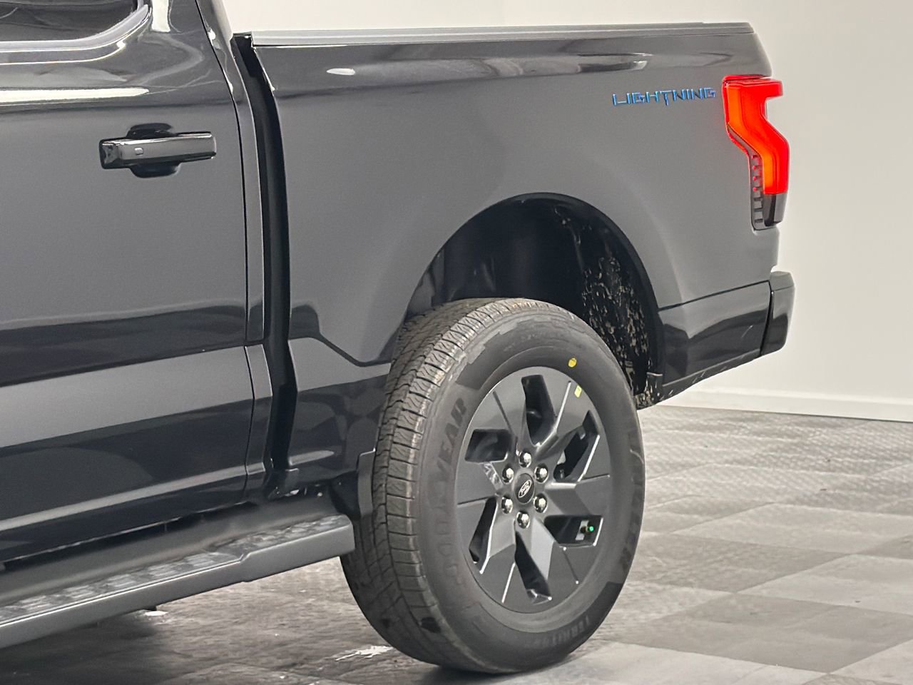 New 2025 Ford F150 Lightning Lariat image 4