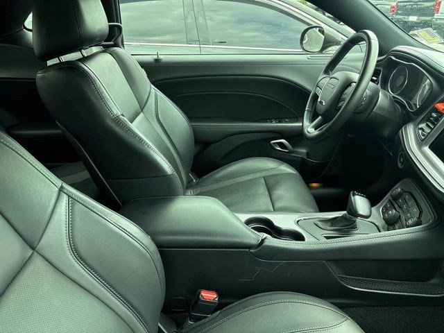 Used 2023 Dodge Challenger SXT w/ Plus Package RWD image 8