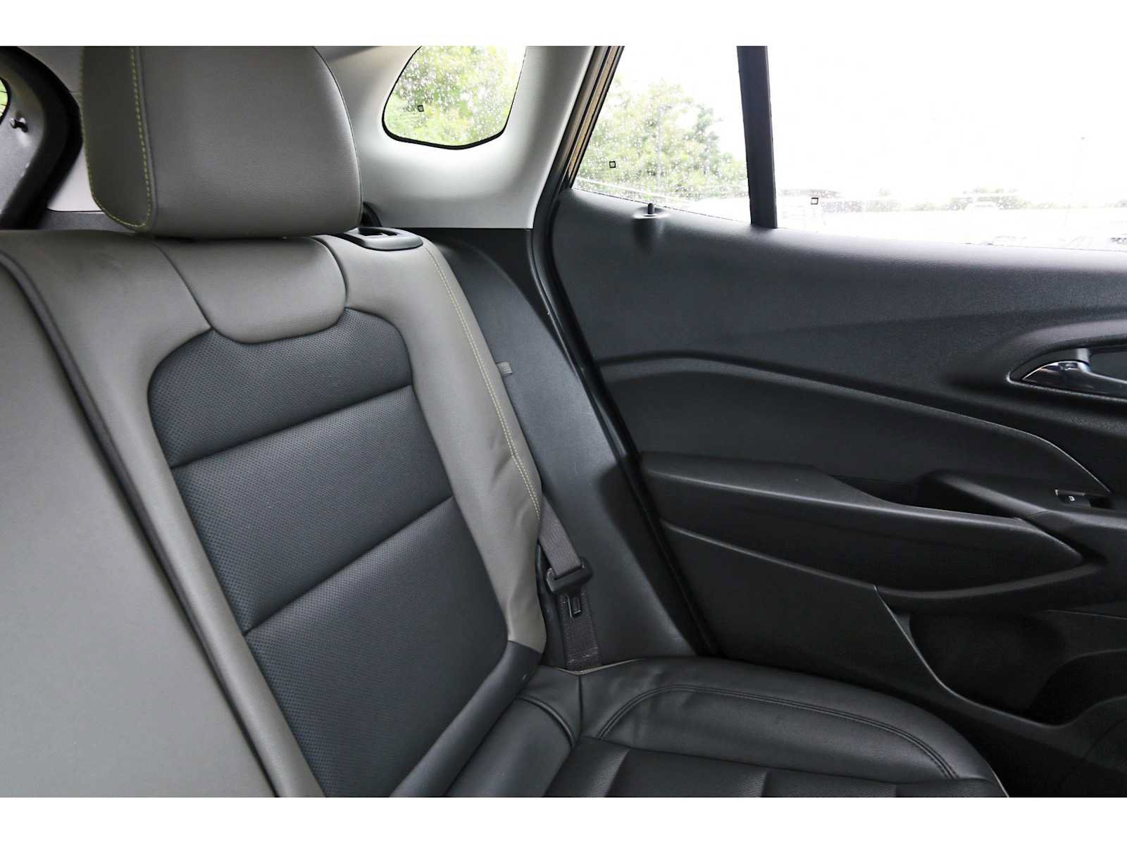 Used 2025 Chevrolet Trax ACTIV w/ Driver Confidence Package FWD image 10